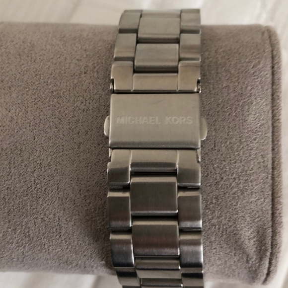 ✨Men’s Michael Kors Watch - Picture 6 of 6